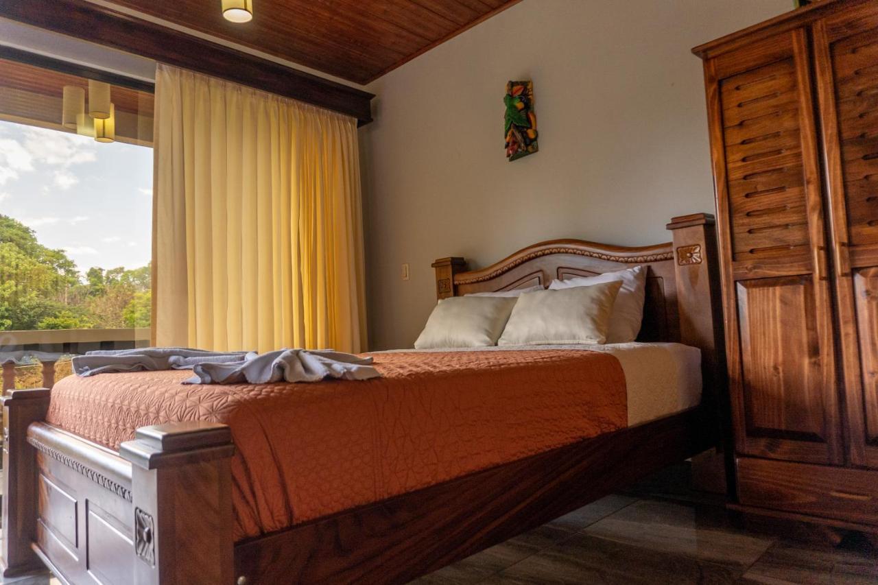 Hotel Margarita And Tour Operator Drakes Bay Kültér fotó