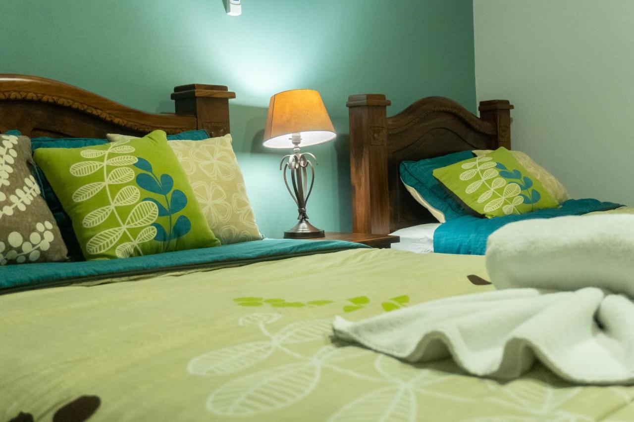 Hotel Margarita And Tour Operator Drakes Bay Kültér fotó