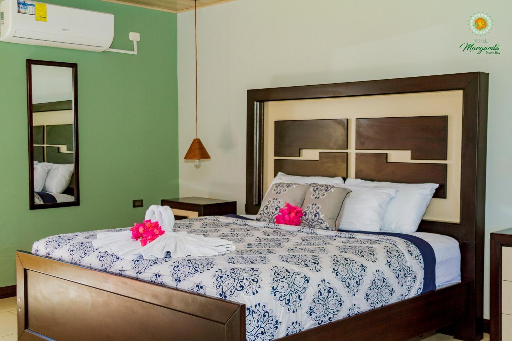 Hotel Margarita And Tour Operator Drakes Bay Kültér fotó